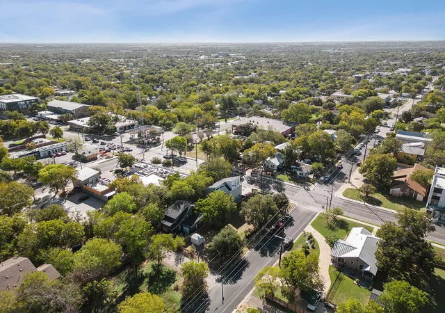 19th image of 1800 E Martin Luther King Jr Blvd, Austin, TX 78702 | MLS# 2223574