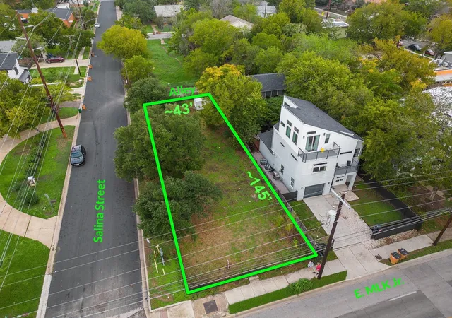 3rd image of 1800 E Martin Luther King Jr Blvd, Austin, TX 78702 | MLS# 2223574