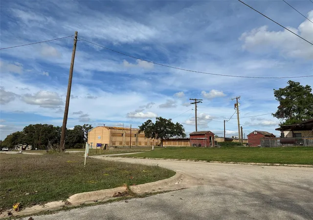 2nd image of Tbd Wilhite, Banks, Maloy,baxter St, Rockdale, TX 76567 | MLS# 8993636