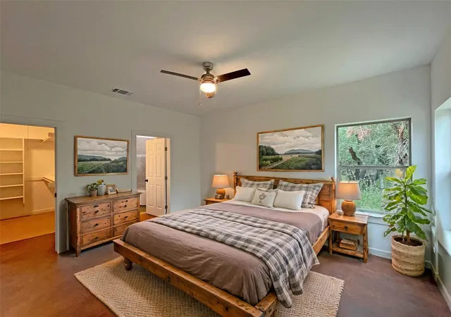 Photo 3 of Single family home for sale at 829 Pine Ln, Cottonwood Shores, TX 78657 | MLS# 4113906 | Listing updated on 2024-08-06