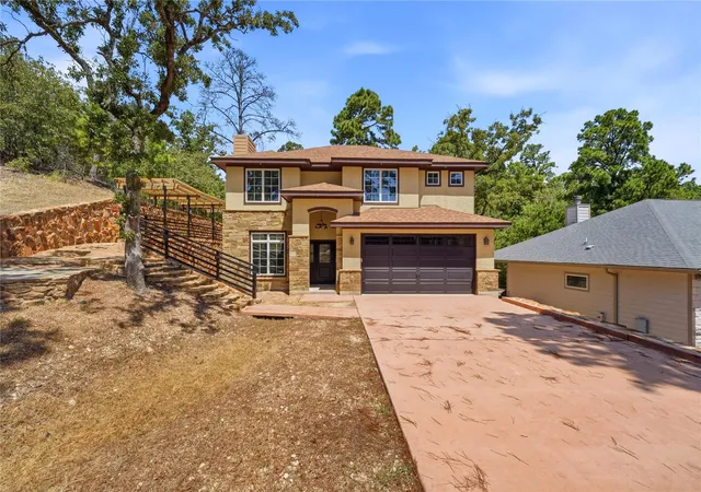 Photo 1 of Single family home for sale at 212 Makaha Dr, Bastrop, TX 78602 | MLS# 4782396 | Listing updated on 2026-10-10