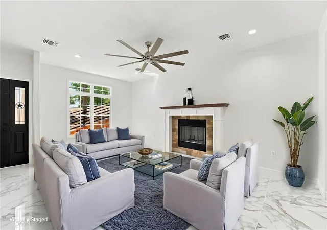 Photo 3 of Single family home for sale at 212 Makaha Dr, Bastrop, TX 78602 | MLS# 4782396 | Listing updated on 2026-10-10
