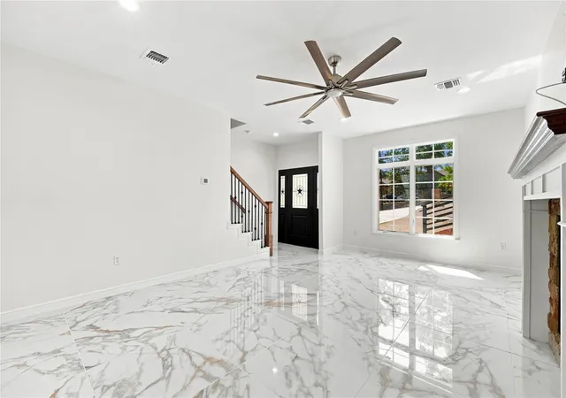 Photo 3 of Single family home for sale at 212 Makaha Dr, Bastrop, TX 78602 | MLS# 4782396 | Listing updated on 2026-10-10