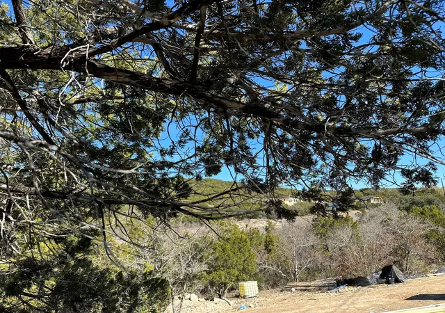 1st image of 18502 Roundrock Rd, Jonestown, TX 78645 | MLS# 1674337