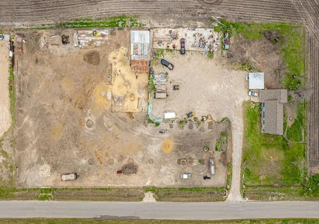 3rd image of 1151 County Road 394, Hutto, TX 78634 | MLS# 9138642
