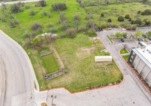 3rd image of 350 Chisholm Pkwy, Round Rock, TX 78681 | MLS# 6776238