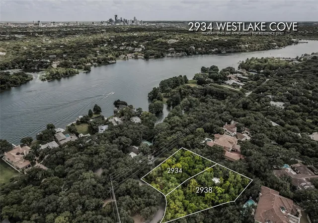 2nd image of 2934 2938 Westlake Cv, Austin, TX 78746 | MLS# 4018702