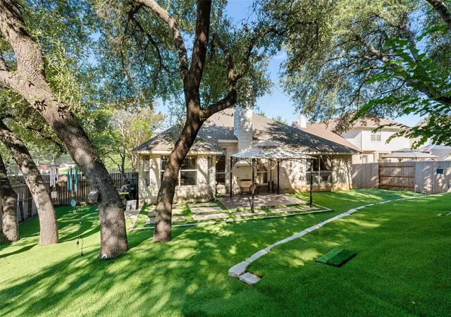 Photo 1 of Single family home for sale at 3101 Persimmon Valley Trl, Austin, TX 78732 | MLS# 6882773 | Listing updated on 2026-10-25