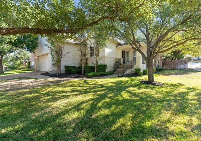 Photo 3 of Single family home for sale at 3101 Persimmon Valley Trl, Austin, TX 78732 | MLS# 6882773 | Listing updated on 2026-10-25