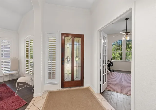 Photo 4 of Single family home for sale at 3101 Persimmon Valley Trl, Austin, TX 78732 | MLS# 6882773 | Listing updated on 2026-10-25