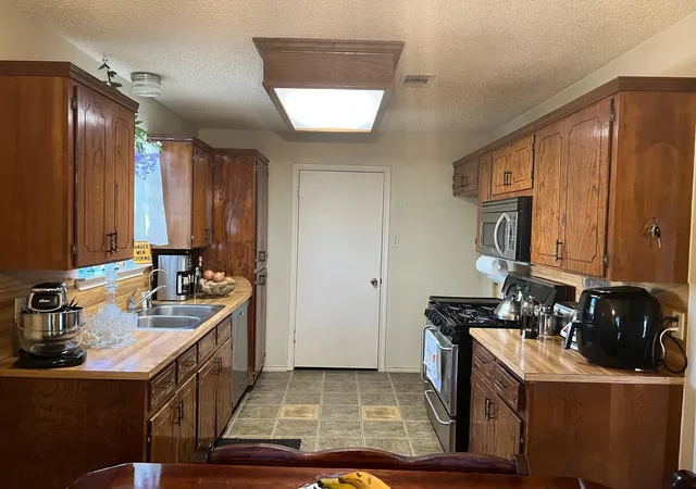 2nd image of 217 Green Pasture Dr, Hutto, TX 78634 | MLS# 9029702