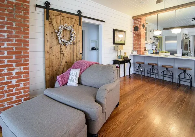 Photo 3 of Single family home for sale at 113 W Creek St, Fredericksburg, TX 78624 | MLS# 1271939 | Listing updated on 2025-03-22