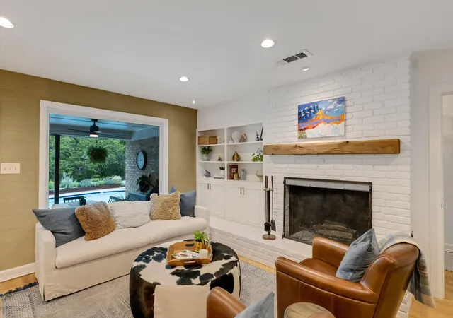 Photo 2 of Single family home for sale at 5007 Buckskin Pass, Austin, TX 78745 | MLS# 8662455 | Listing updated on 2024-08-05