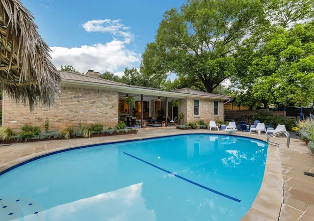 Photo 3 of Single family home for sale at 5007 Buckskin Pass, Austin, TX 78745 | MLS# 8662455 | Listing updated on 2024-08-05