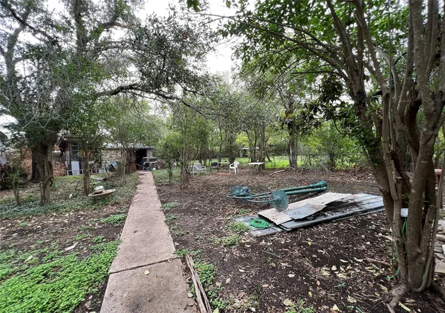 3rd image of 905 Neans Dr, Austin, TX 78758 | MLS# 2997831