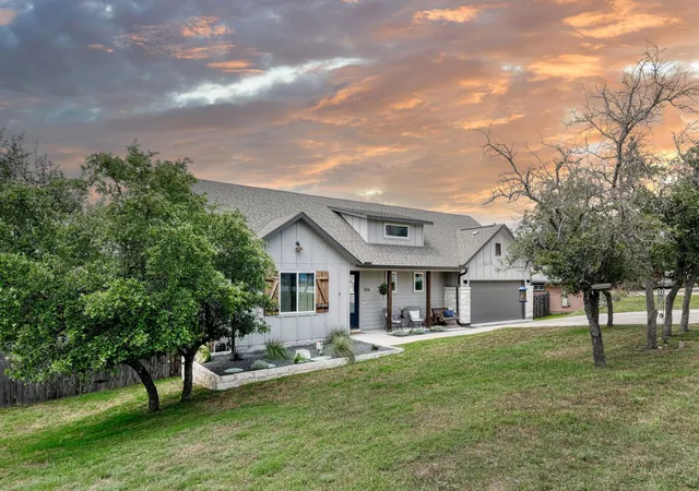 Single Family Residence at 516 Ronay Dr S, Spicewood, TX 78669 | MLS# 3664251 | | Sold on 2024-07-10
