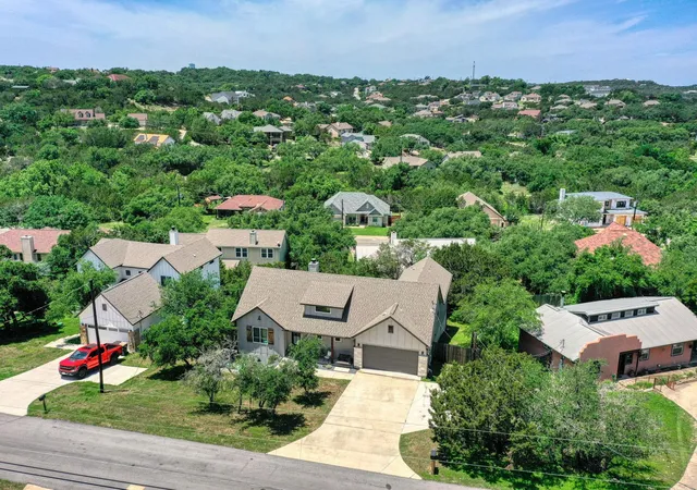 Photo 1 of Single Family Residence at 516 Ronay Dr S, Spicewood, TX 78669 | MLS# 3664251 | | Sold on 2024-07-10