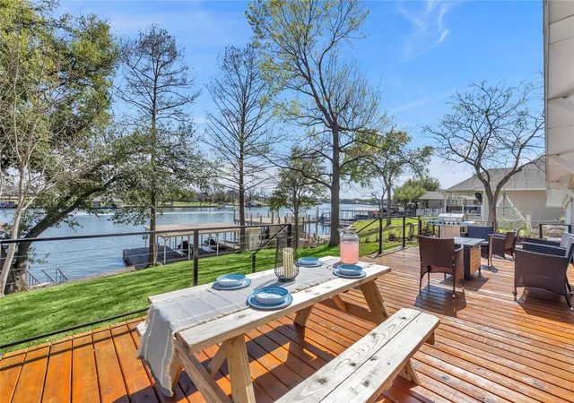 1st image of 1946 Granite Cove Rd, Kingsland, TX 78639 | MLS# 3575302