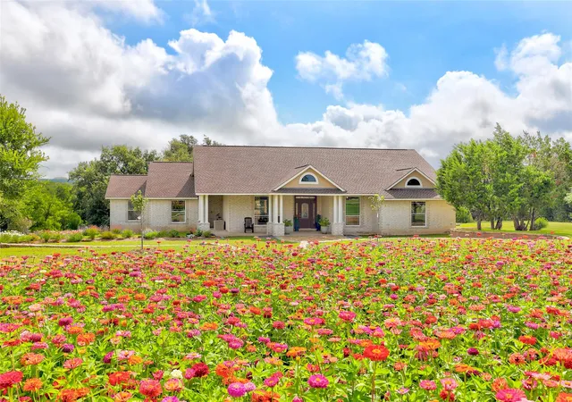 Photo 2 of Single family home for sale at 404 Mustang Way, Georgetown, TX 78633 | MLS# 5696182 | Listing updated on 2026-08-30