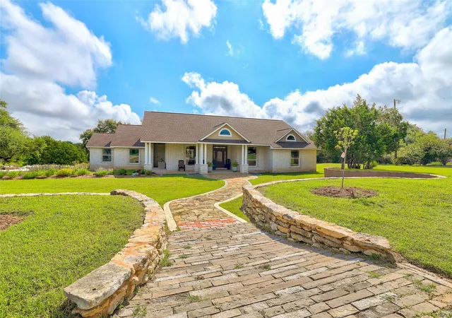 Photo 4 of Single family home for sale at 404 Mustang Way, Georgetown, TX 78633 | MLS# 5696182 | Listing updated on 2026-08-30