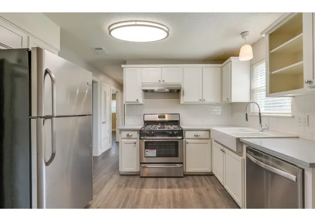 Photo 3 of Multi family home for sale at 1606 Parker Ln, Austin, TX 78741 | MLS# 9815061 | Listing updated on 2024-06-25