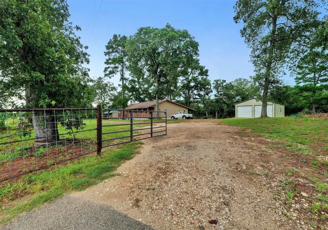 5th image of 2169 Hwy 304, Smithville, TX 78957 | MLS# 2622384