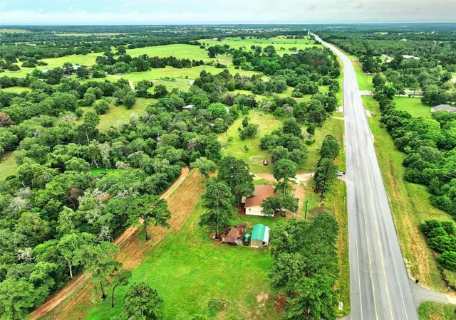 4th image of 2169 Hwy 304, Smithville, TX 78957 | MLS# 2622384