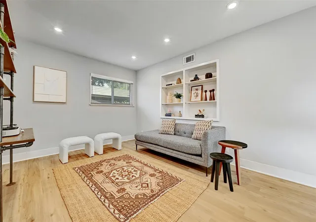 Photo 4 of Single family home for sale at 6113 Reicher Dr, Austin, TX 78723 | MLS# 5235830 | Listing updated on 2024-07-20