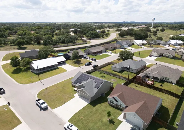 Photo 4 of Single family home for sale at 1123 Limestone Dr, Lampasas, TX 76550 | MLS# 5181018 | Listing updated on 2024-08-02