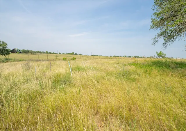 3rd image of 300 Altidore Ave, Dale, TX 78616 | MLS# 8095413