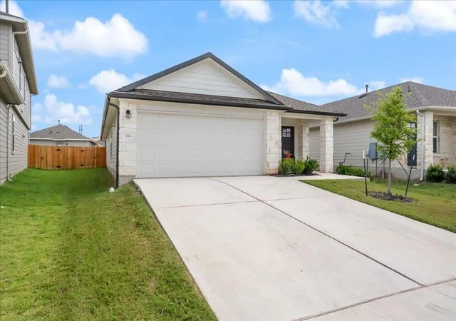2nd image of 708 Shallowford Pl, Bastrop, TX 78602 | MLS# 3250486