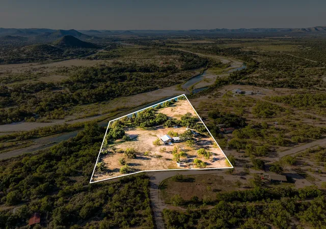 3rd image of 4991 County Road 416, Uvalde, TX 78801 | MLS# 2391694