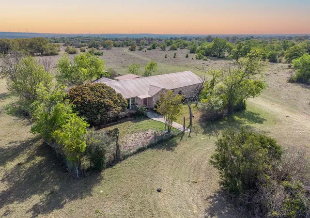 3rd image of 730 E Hwy 84, Goldthwaite, TX 76844 | MLS# 7193940