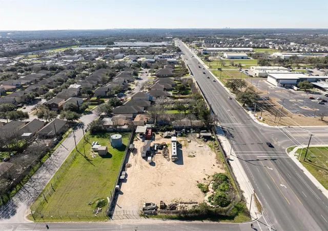 2nd image of 1401 Mooreland Dr, Austin, TX 78748 | MLS# 3587552