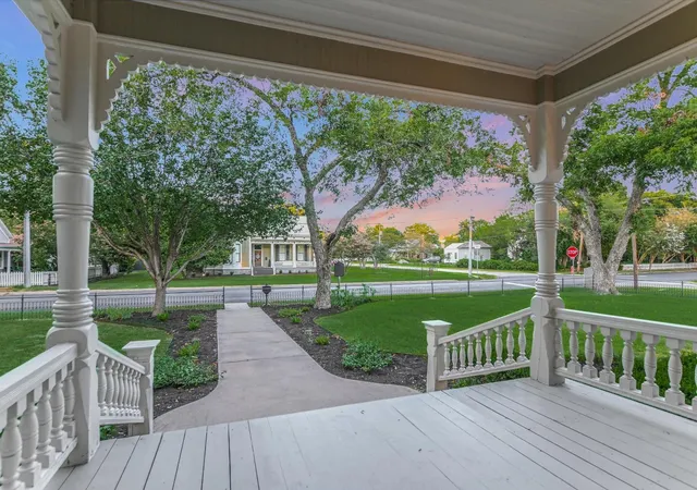 Photo 4 of Single family home for sale at 1402 Church St, Bastrop, TX 78602 | MLS# 7923250 | Listing updated on 2026-04-26