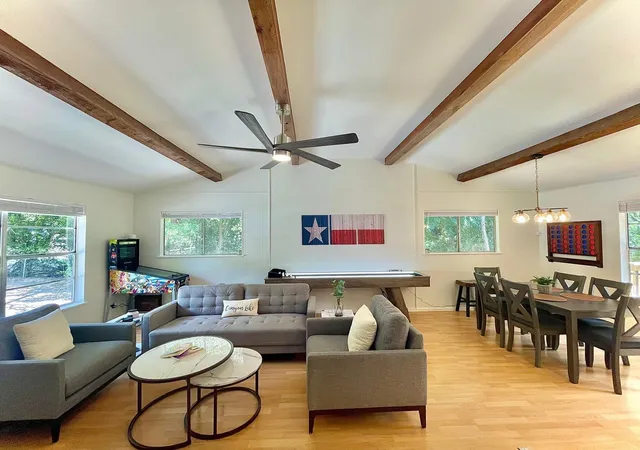 Photo 3 of Single family home for sale at 1582 Valley Dr, Canyon Lake, TX 78133 | MLS# 9580421 | Listing updated on 2026-09-18