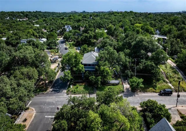 4th image of 407 E Monroe St, Austin, TX 78704 | MLS# 3572805