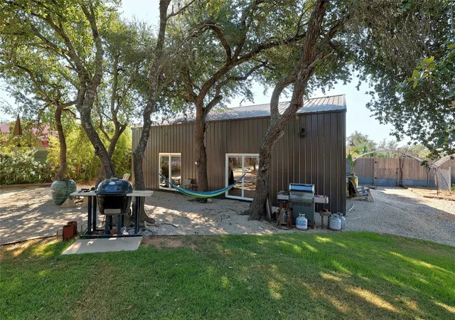 Photo 4 of Single family home for sale at 9114 290 West Hwy, Austin, TX 78736 | MLS# 2025238 | Listing updated on 2026-08-07