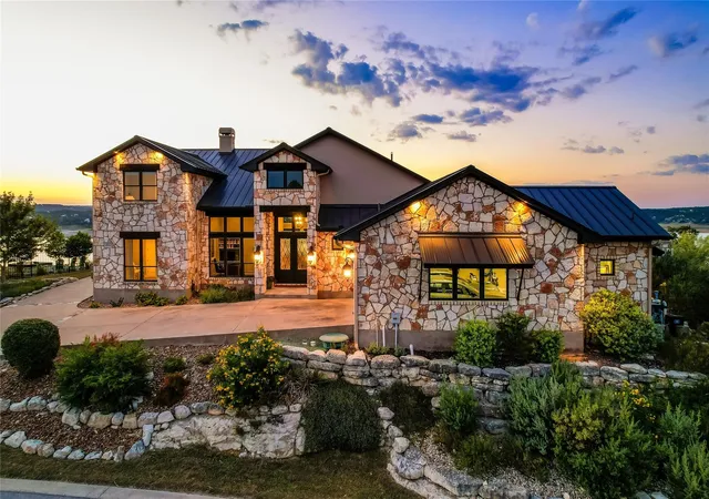 2nd image of 1612 Watercliffe Dr, Lago Vista, TX 78645 | MLS# 1317905