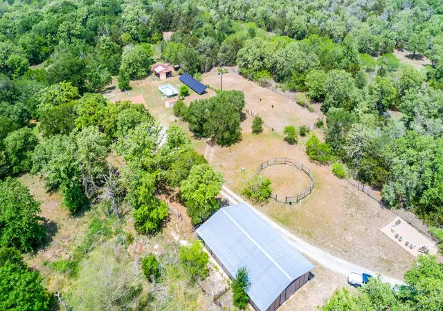 Photo 1 of Single family home for sale at 298 Jenkins Rd, Cedar Creek, TX 78612 | MLS# 5335097 | Listing updated on 2026-09-03