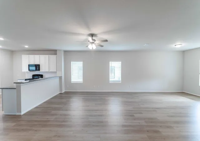 4th image of 508 Bobcat Creek Dr, Jarrell, TX 76537 | MLS# 7972805