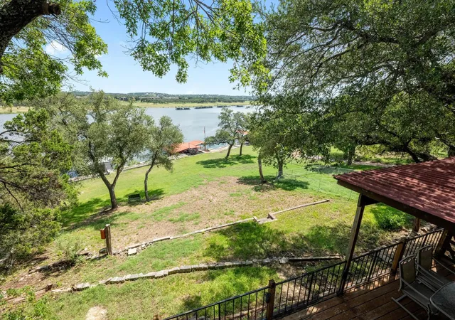 Homes for sale in Spicewood, TX | 20926 W Lakeshore Dr, Spicewood, TX 78669 | MLS# 5154180