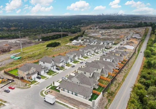 Photo 4 of Single family home for sale at 11601 Murano Dr, Austin, TX 78747 | MLS# 3878463 | Listing updated on 2026-03-31