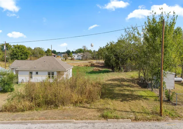 Homes for sale in Giddings, TX | 366 N Dallas St, Giddings, TX 78942 | MLS# 4851453