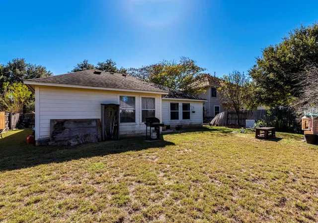 14th image of 172 Winter St, Kyle, TX 78640 | MLS# 4564916