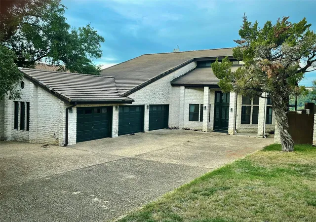 Photo 2 of Single family home for sale at 4324 Far W Blvd, Austin, TX 78731 | MLS# 5018763 | Listing updated on 2026-08-18