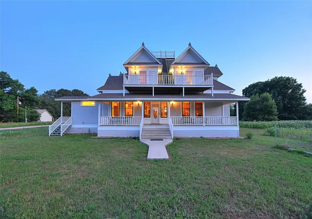 3rd image of 807 Colorado Dr, Smithville, TX 78957 | MLS# 3851418