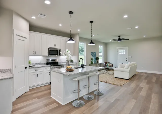 5th image of 325 String Prairie Way Lot 12, Smithville, TX 78957 | MLS# 8676165