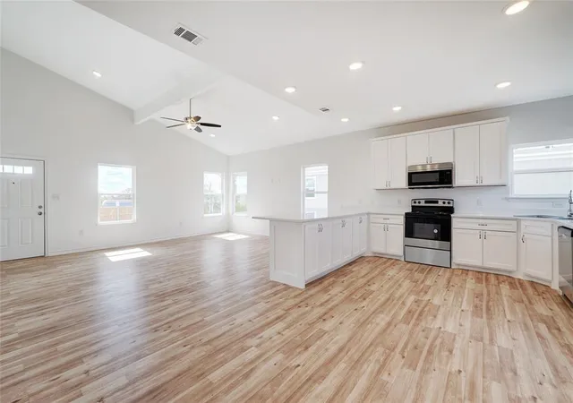 Manufactured home for sale at 231 La Fortuna Dr, Del Valle, TX 78617 | MLS# 8107657