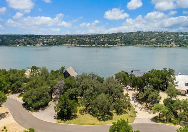 Photo 3 of Land for sale at 18401 Lakepoint Cir, Lago Vista, TX 78645 | MLS# 6133839 | Listing updated on 2026-08-06